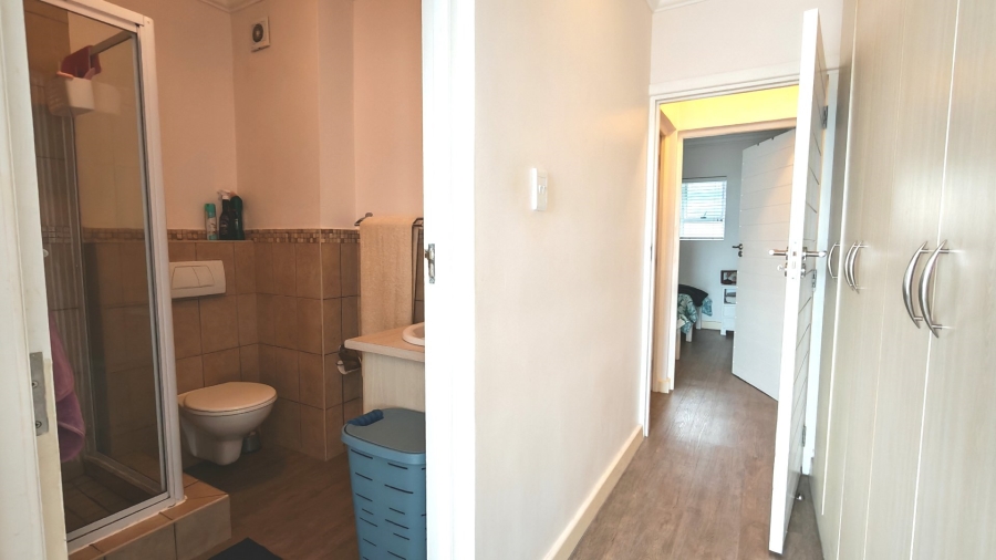 2 Bedroom Property for Sale in Dana Bay Western Cape
